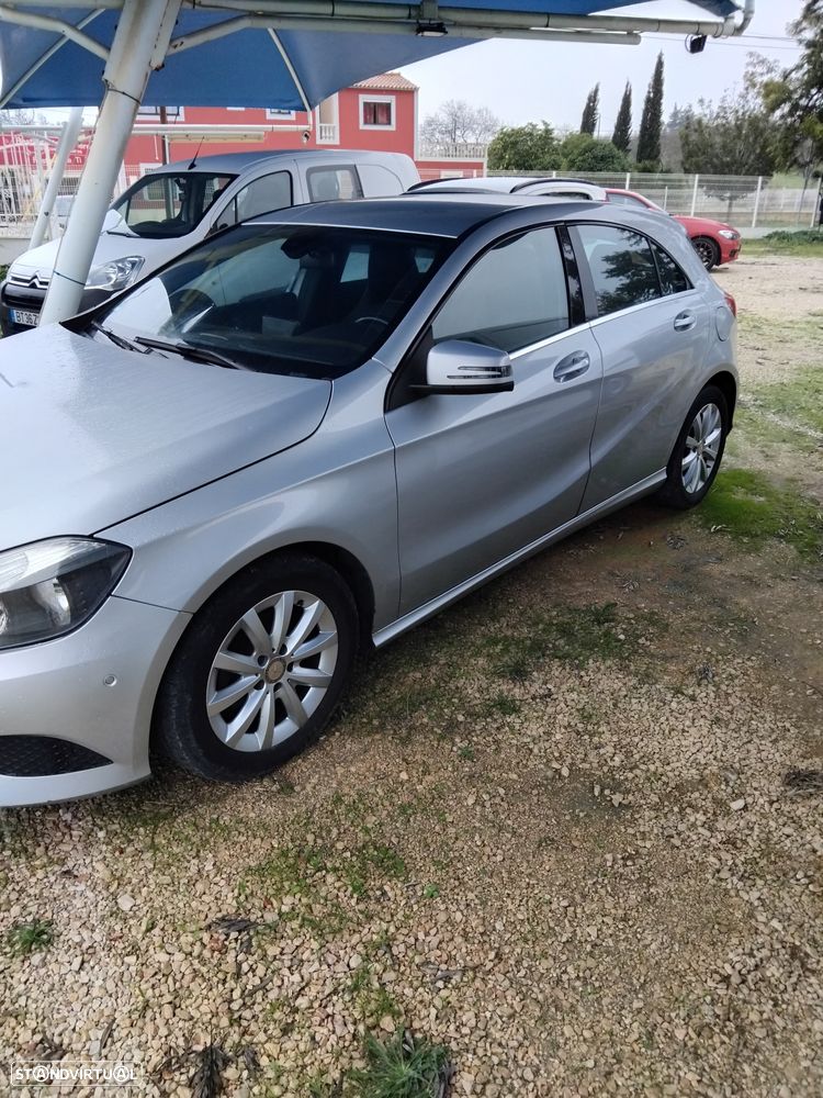 Mercedes-Benz A 180 i - 2