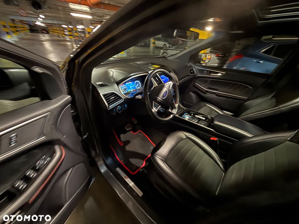 Ford Edge - 34
