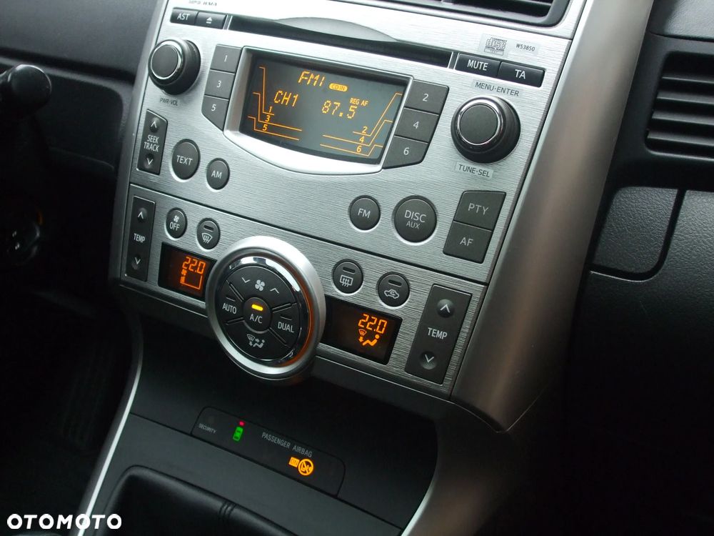 Toyota Corolla Verso - 23