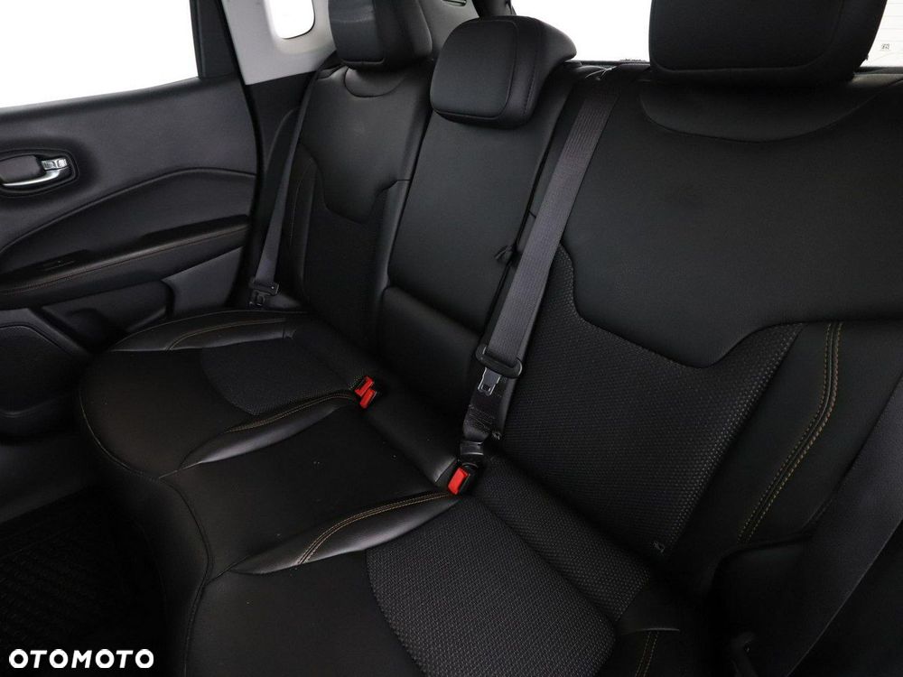 Jeep Compass 1.4 MultiAir Limited - 17