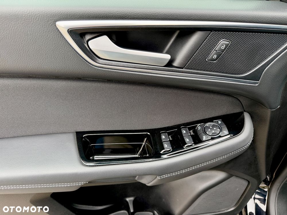 Ford S-Max - 24