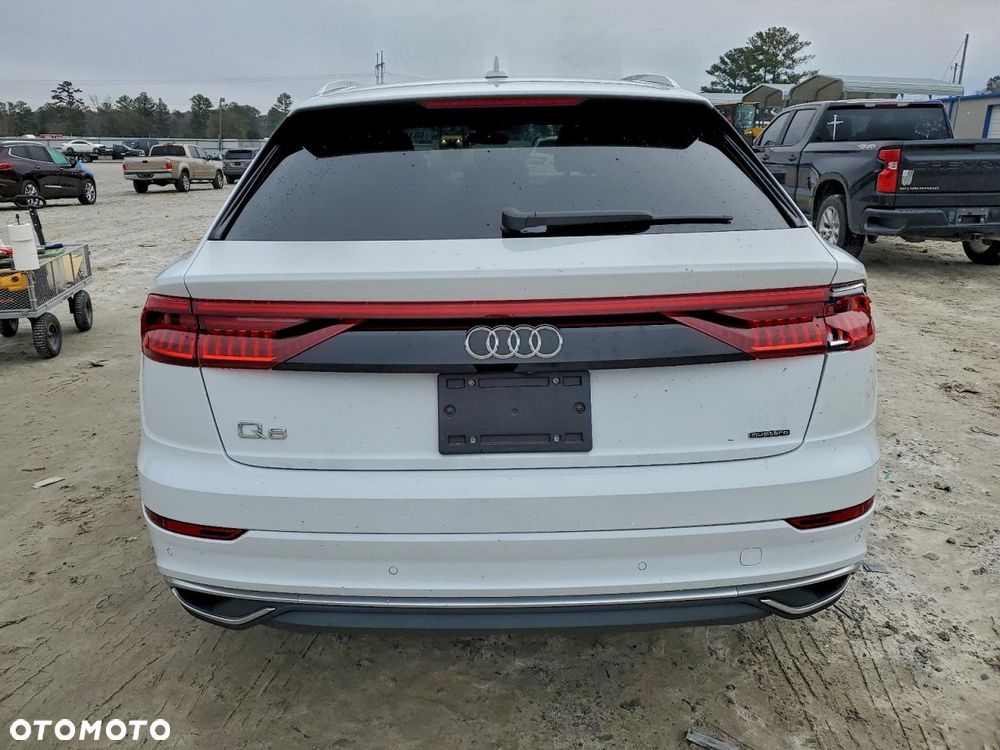 Audi Q8 - 6