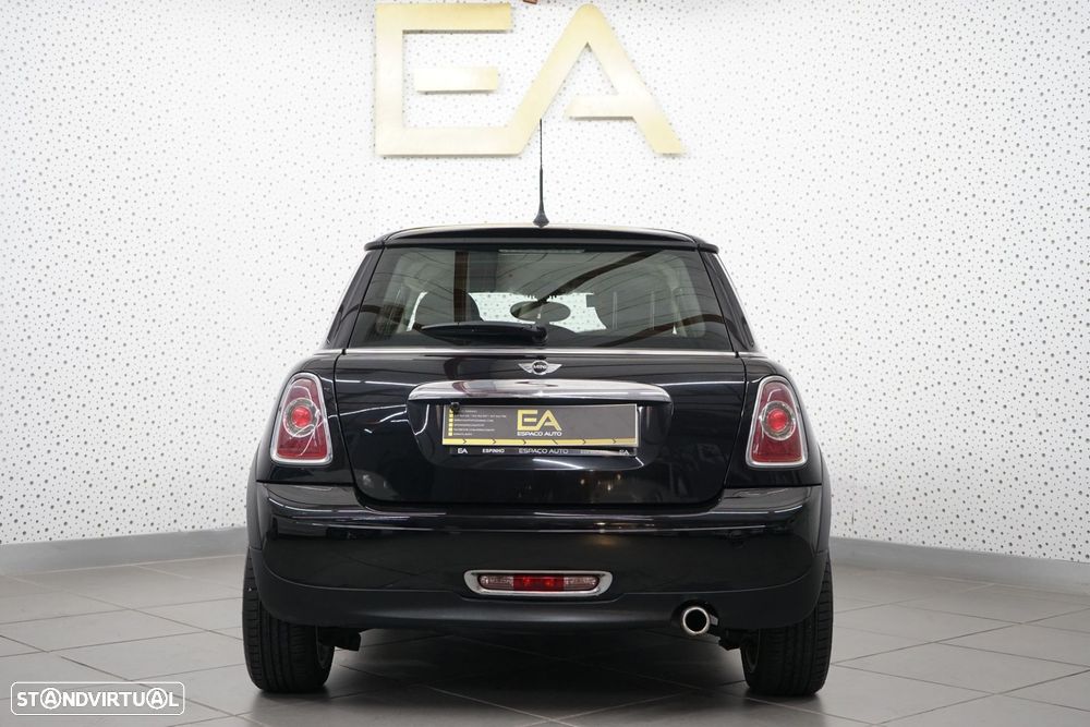 MINI 3 Portas One D - 5