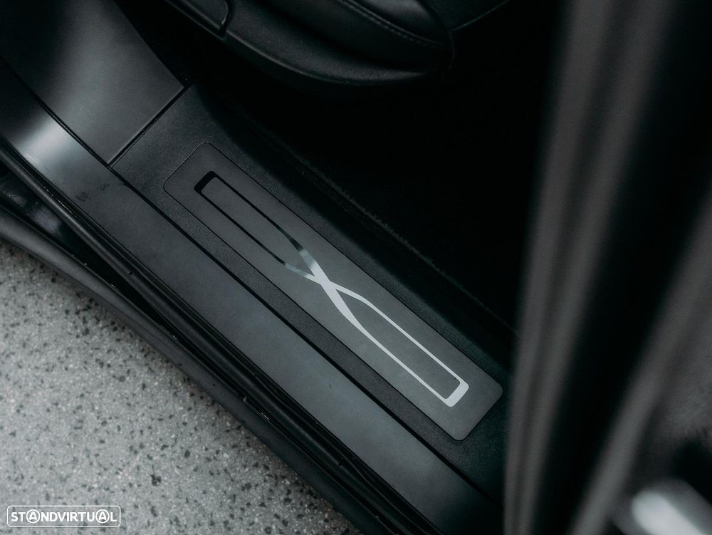 Tesla Model X 100D - 6