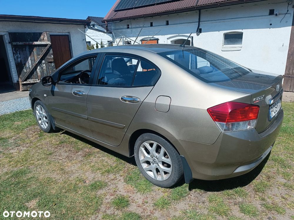 Honda City 1.4 Comfort - 3