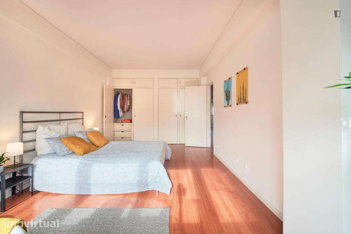 Quarto - localizado em Lumiar Lisbon - Grande imagem: 4/25