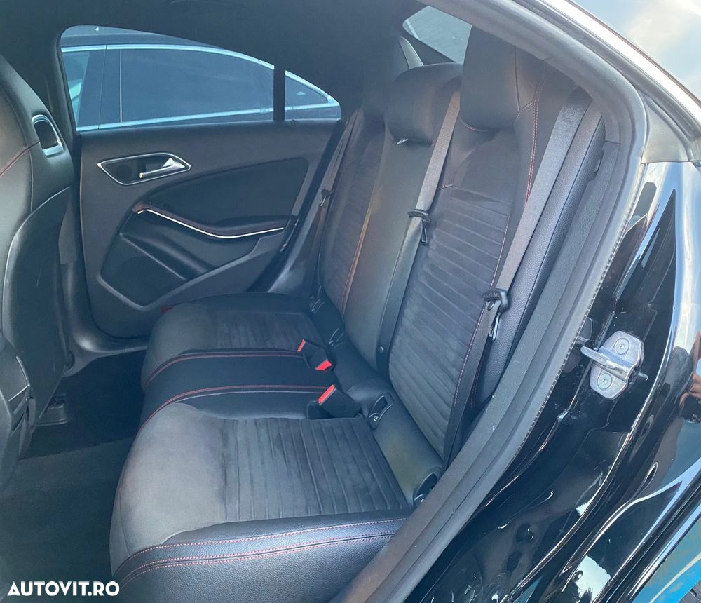 Mercedes-Benz CLA 180 7G-DCT AMG Line - 24
