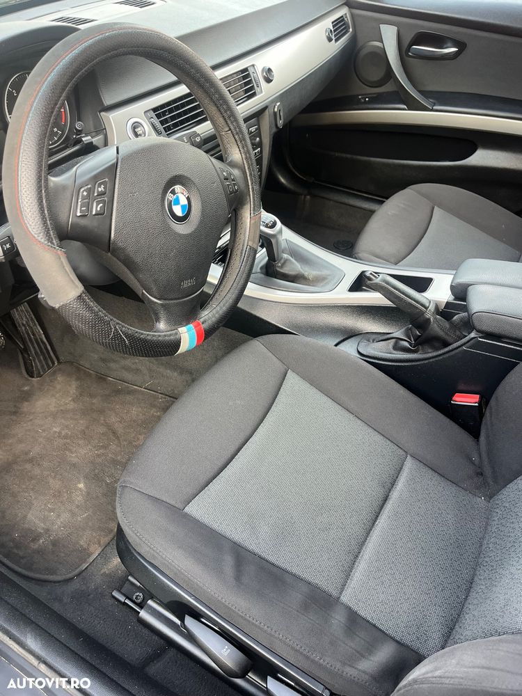 BMW Seria 3 320d - 11