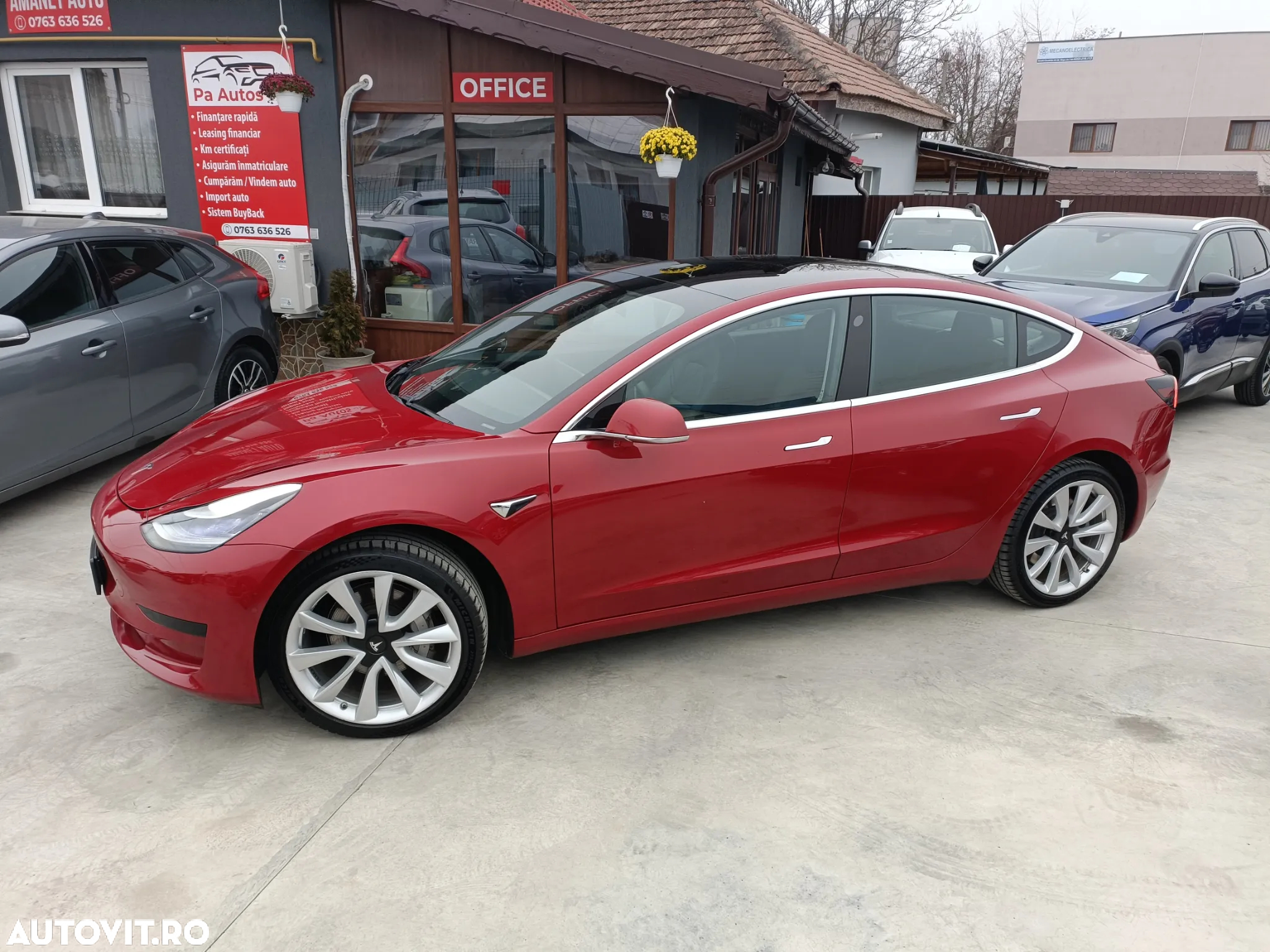 Tesla Model 3 Standard Reichweite Plus Hinterradantrieb - 4