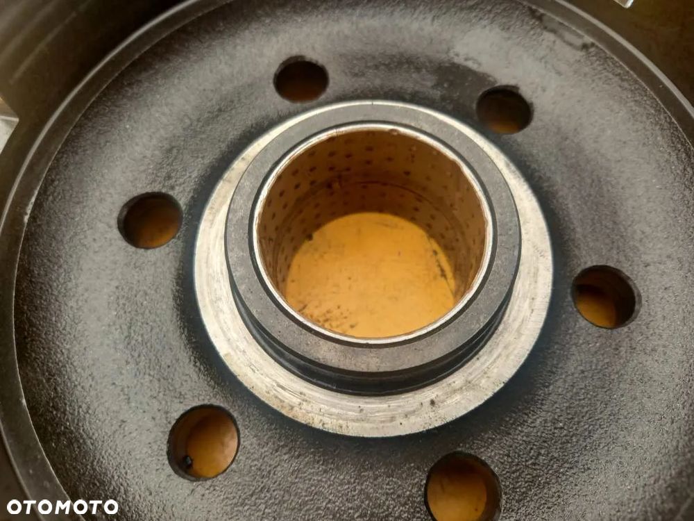 Kosz przedniego napędu Z48 przystawka Massey Ferguson 6180 - 17