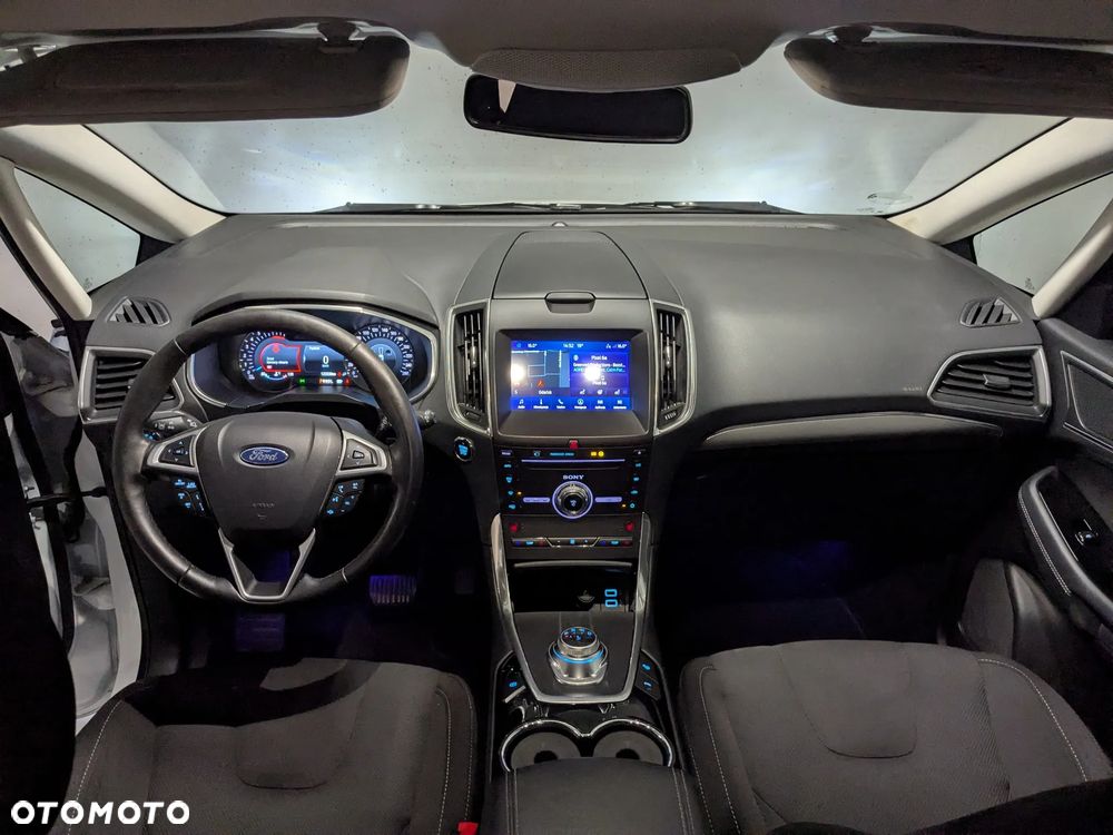 Ford S-Max 2.5 Duratec FHEV TITANIUM - 18