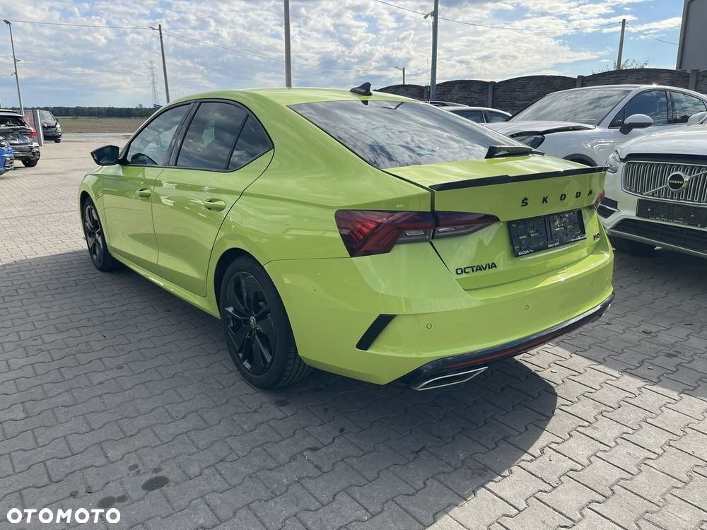 Skoda Octavia 2.0 TSI RS 245 DSG - 2