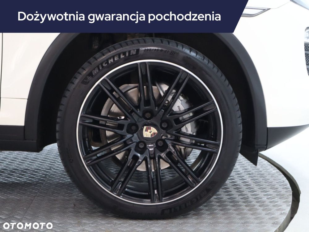 Porsche Cayenne - 17