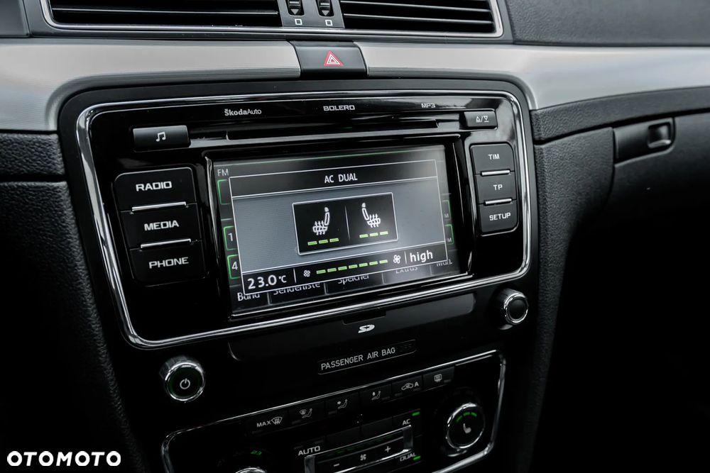 Skoda Superb 3.6 V6 4x4 DSG Elegance - 31