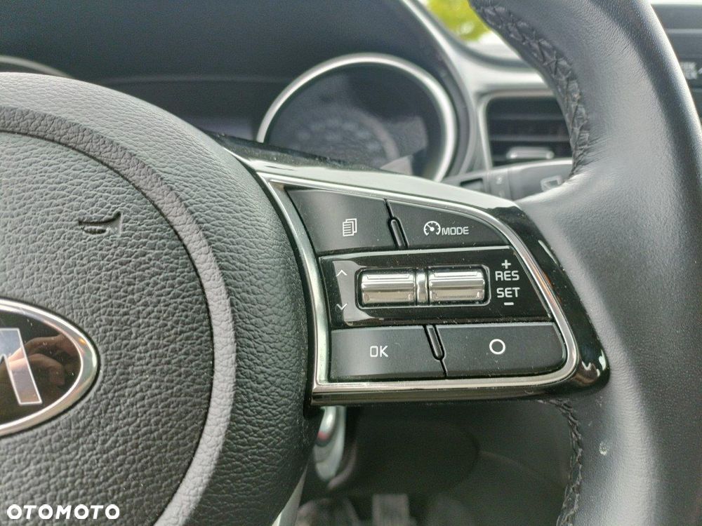 Kia Ceed 1.6 CRDi SCR M - 17