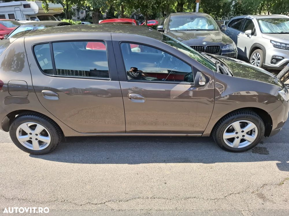 Dacia Sandero - 10