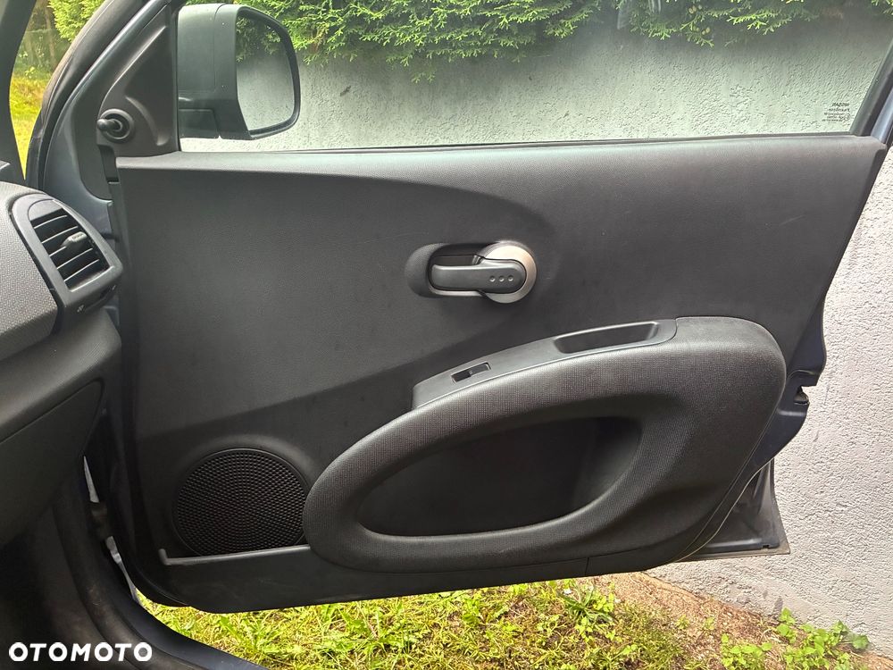 Nissan Micra - 5