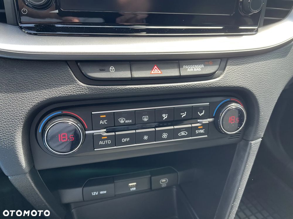 Kia XCeed 1.5 T-GDI M - 19