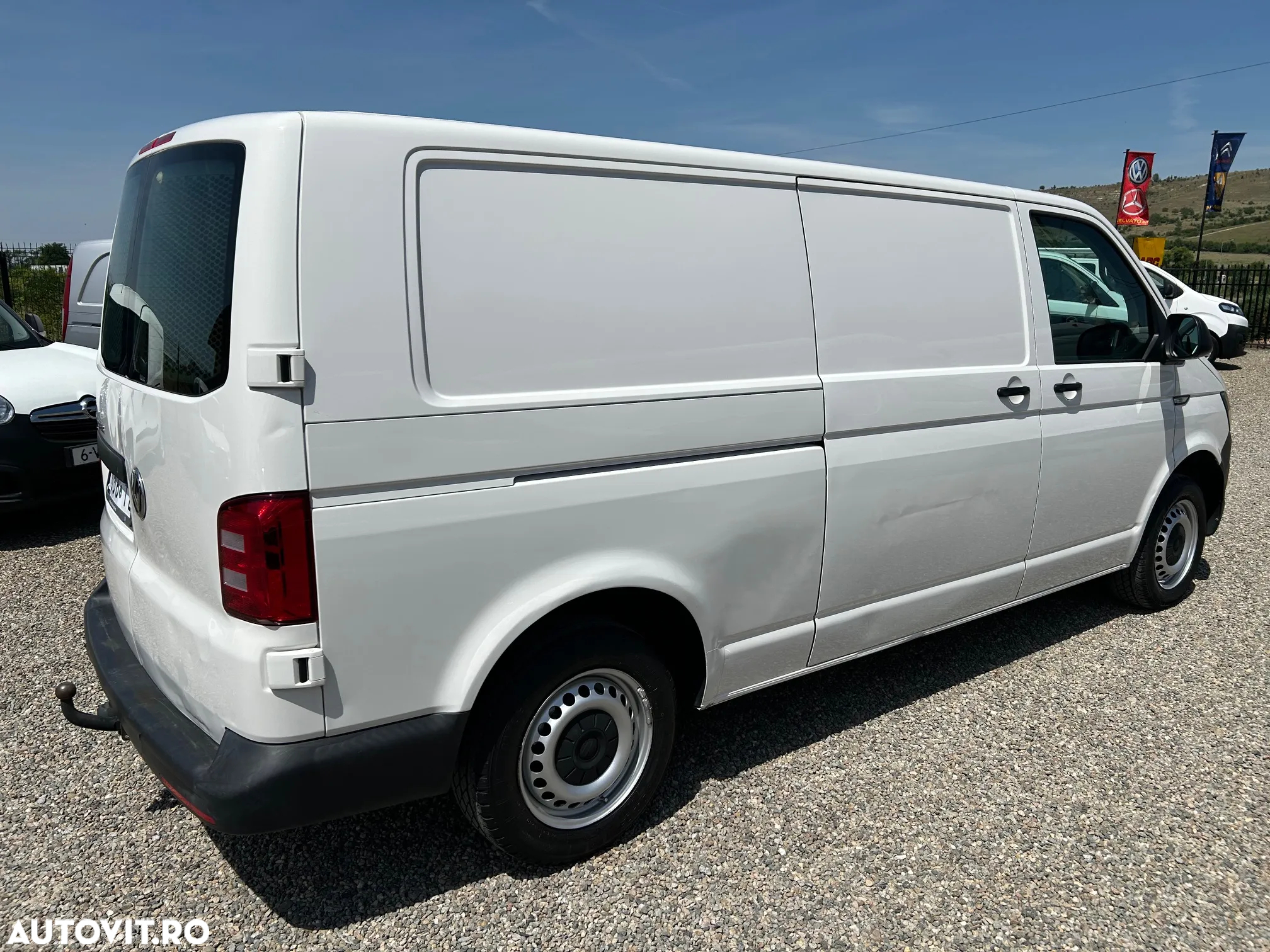 Volkswagen Transporter - 3