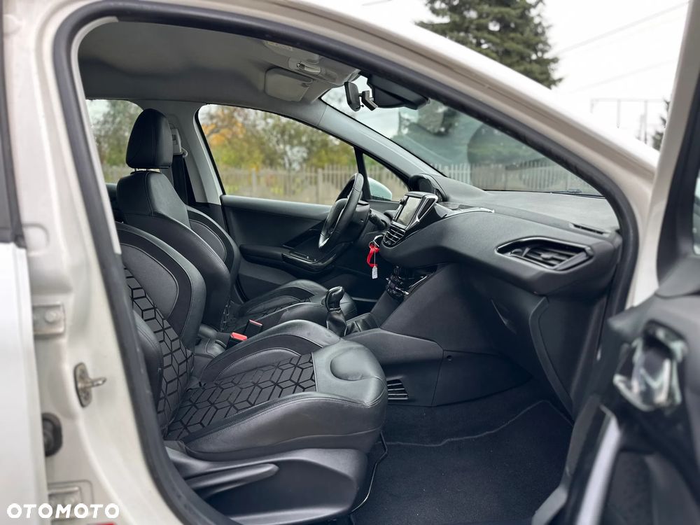 Peugeot 208 e-HDi FAP 92 Stop&Start Allure - 9
