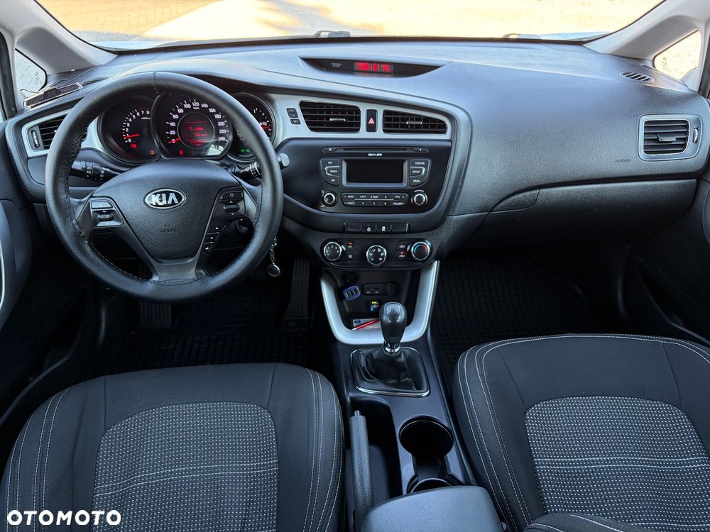 Kia Ceed 1.4 CVVT - 16