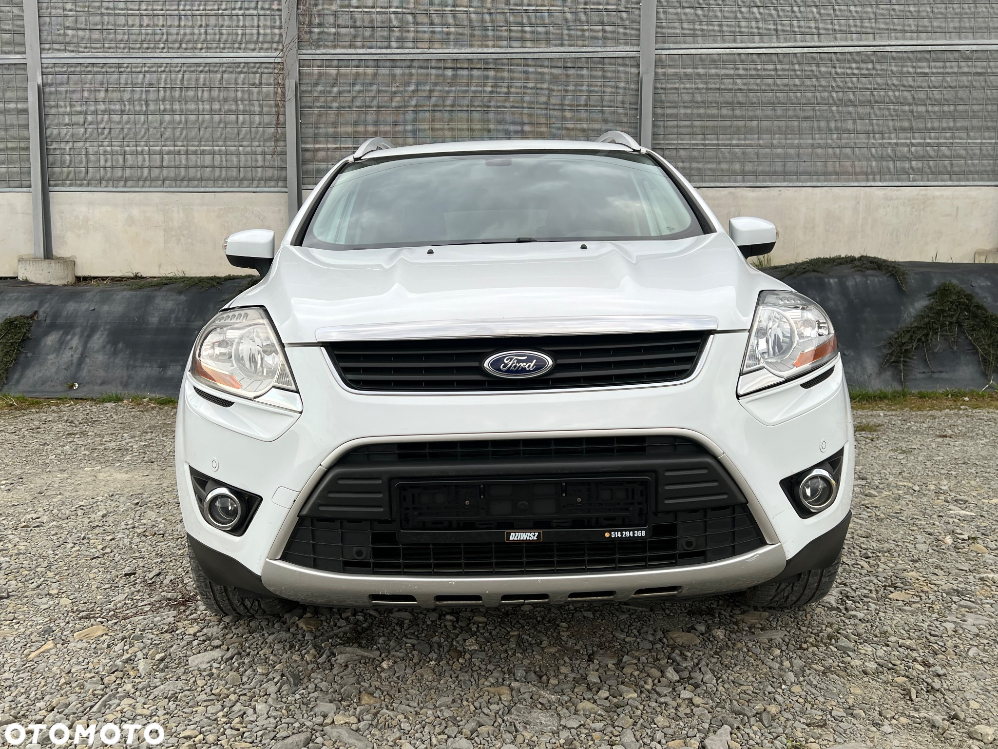 Ford Kuga 2.0 TDCi 4x4 Titanium - 4