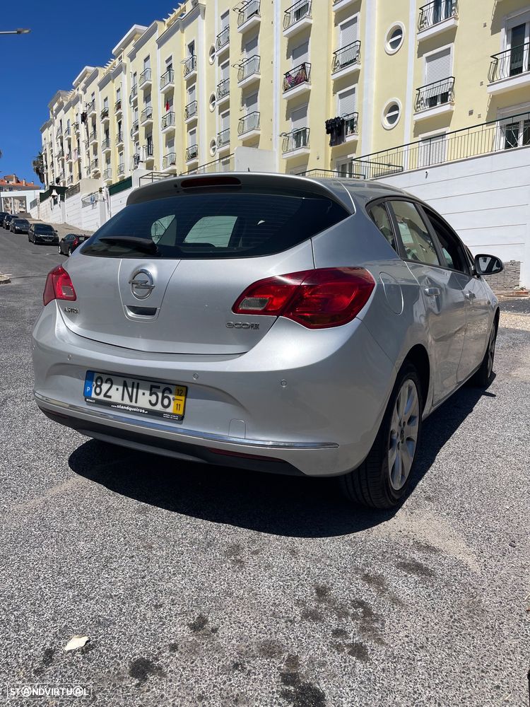 Opel Astra 1.3 CDTI Cosmo Start/Stop - 4