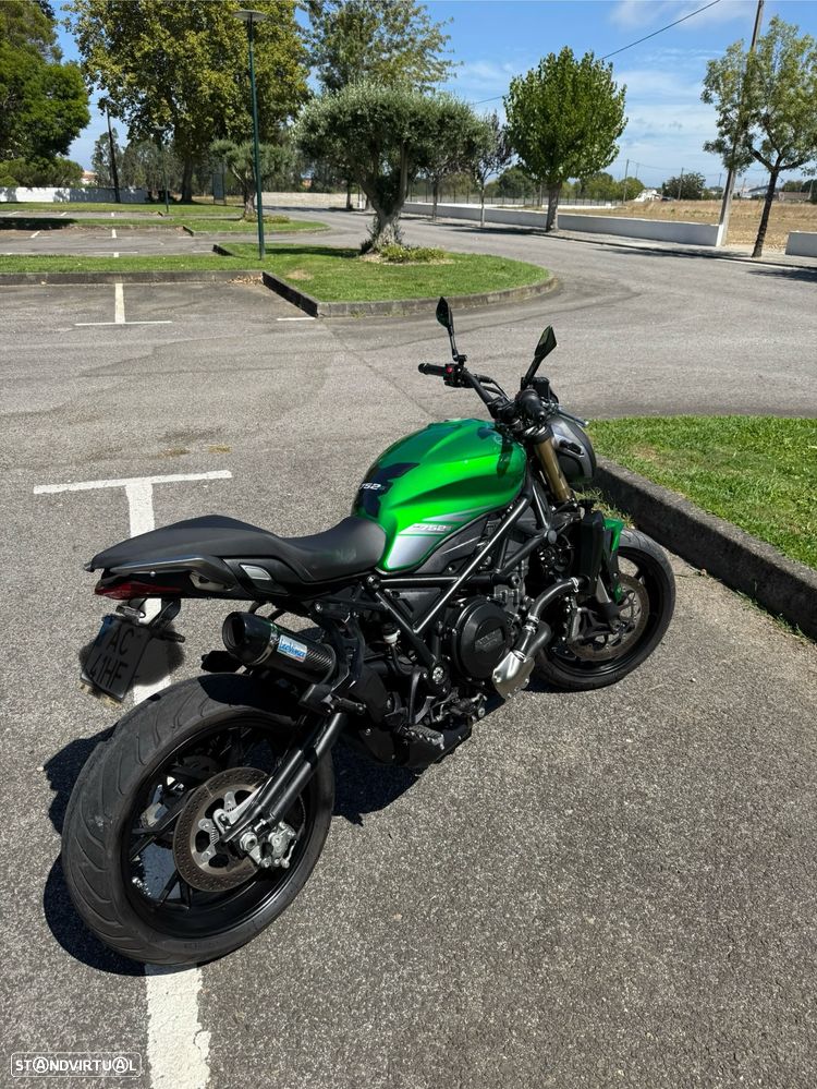 Benelli 752S - 1