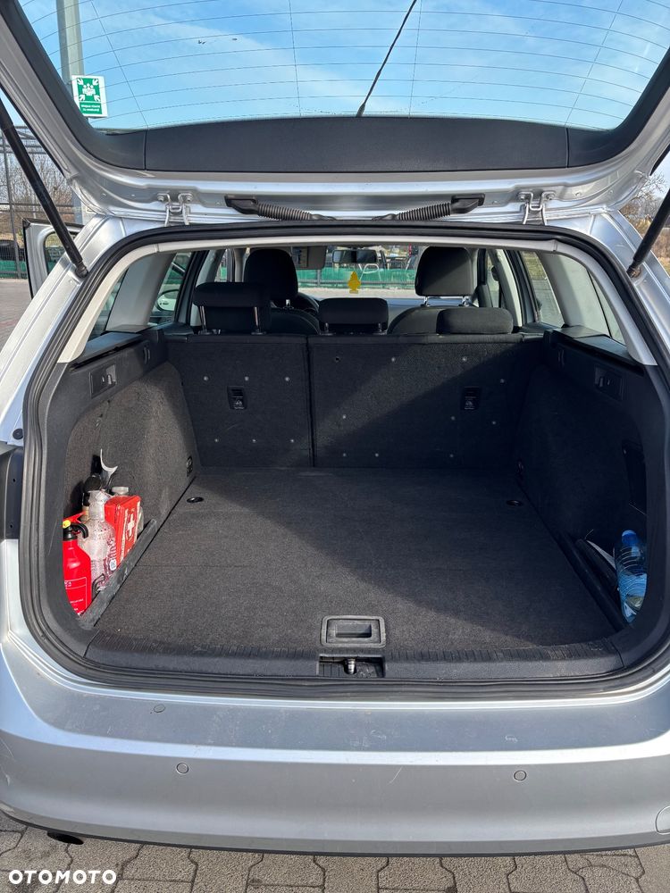 Volkswagen Golf 1.6 TDI Highline DSG - 18