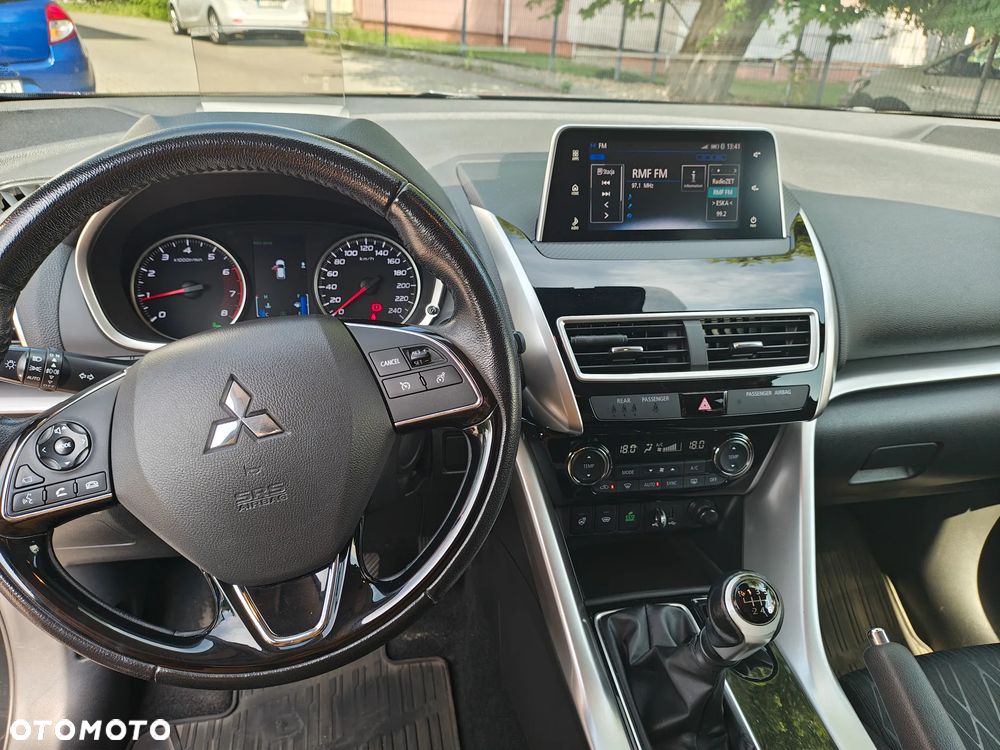 Mitsubishi Eclipse Cross 1.5 T Invite Plus - 10