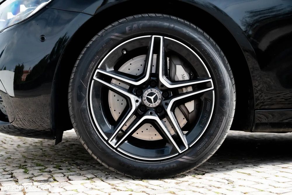 Mercedes-Benz E 300 - 25