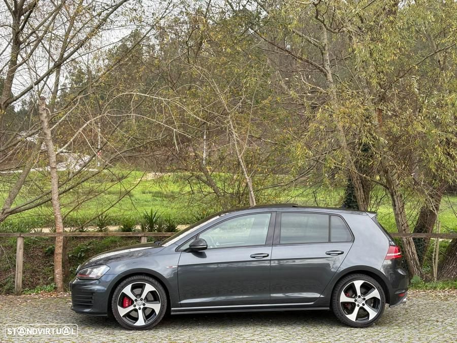 VW Golf 2.0 TSi GTi DSG Performance - 4