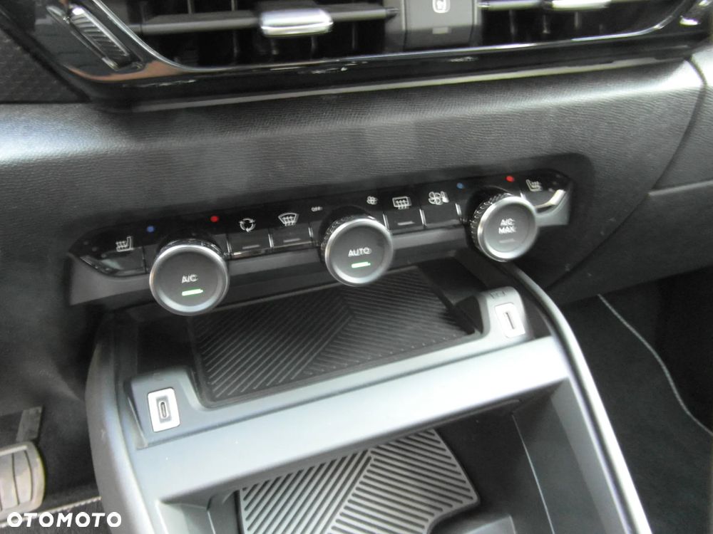 Citroën C4 e-C4 136 ë-SERIES - 27