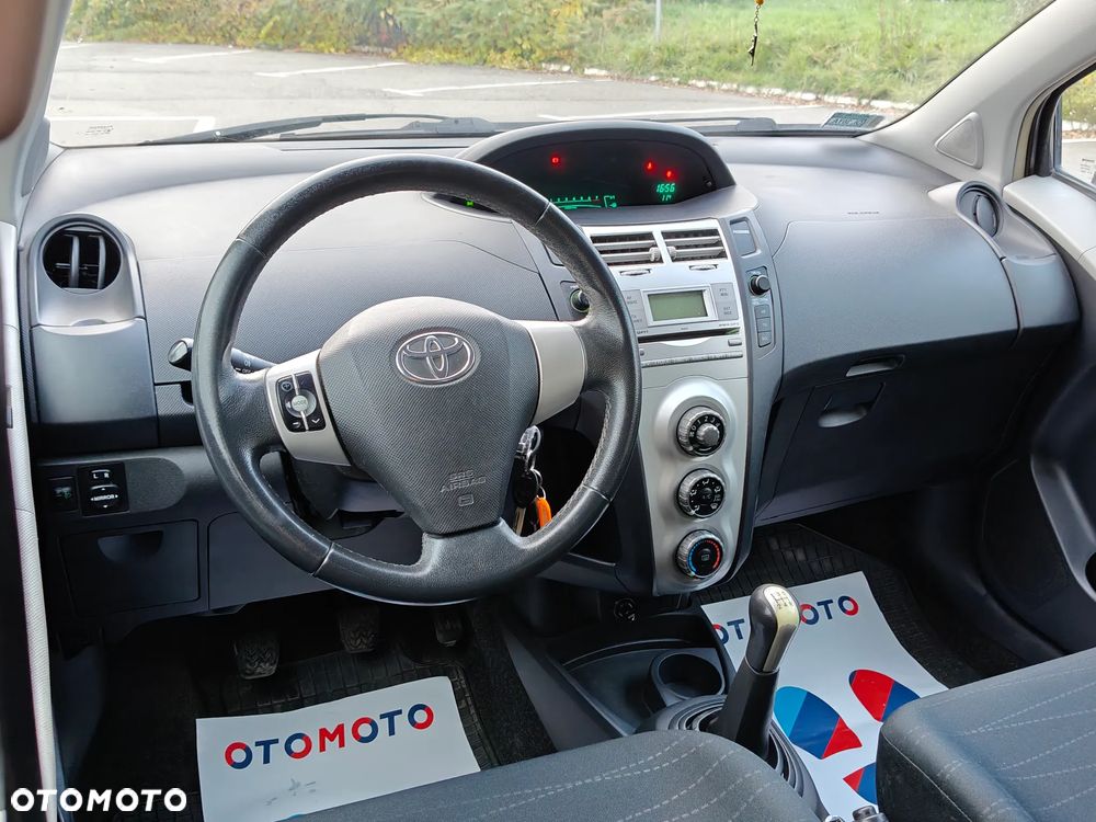 Toyota Yaris 1.3 Luna A/C - 7