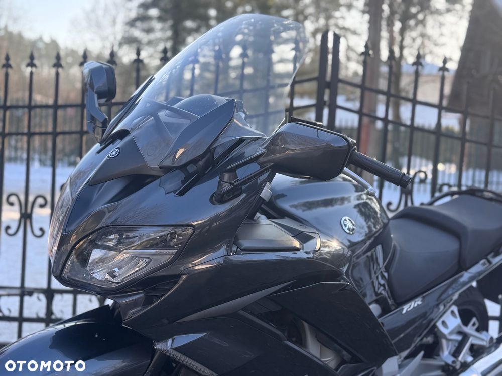 Yamaha FJR - 18
