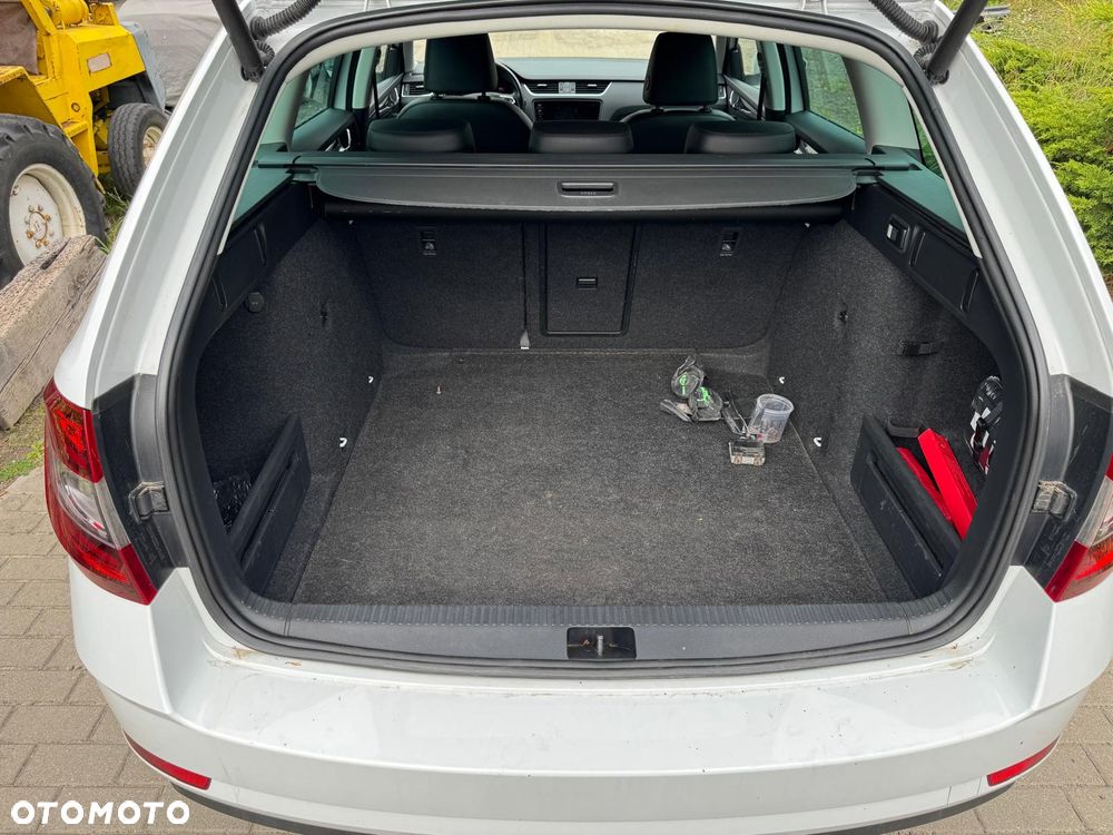 Skoda Octavia 2.0 TDI SCR Style DSG - 26