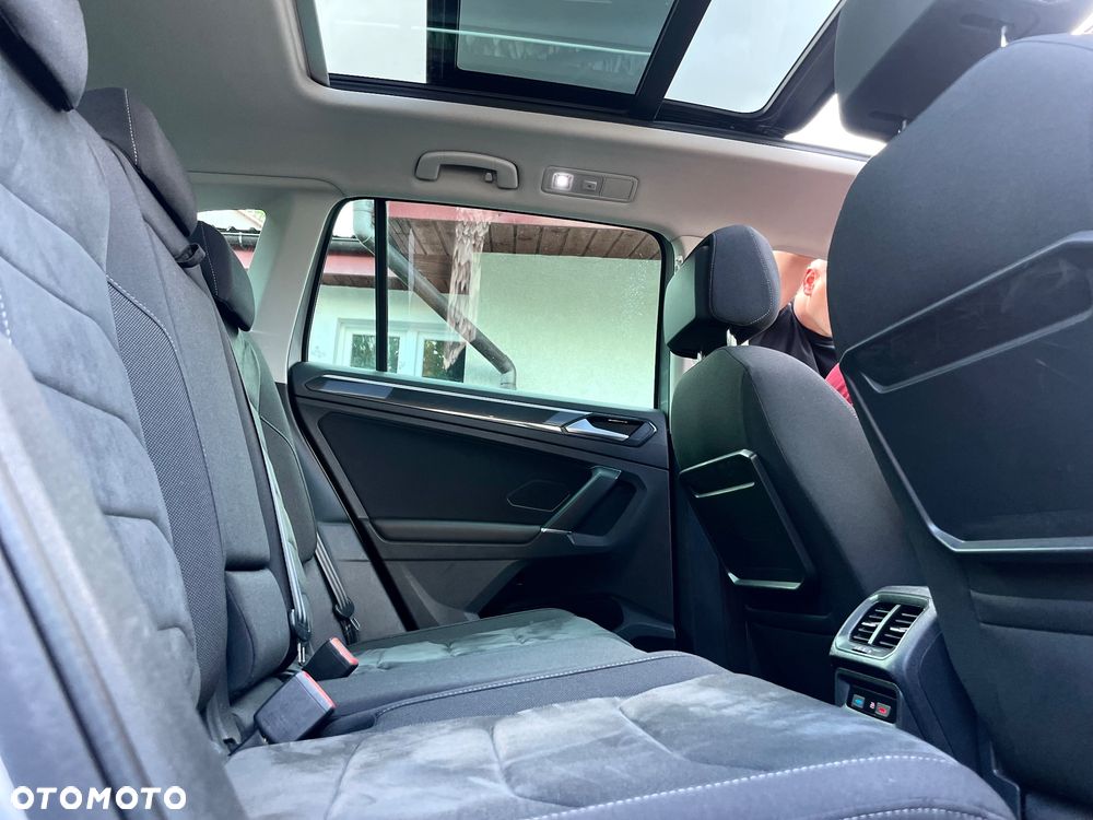 Volkswagen Tiguan 2.0 TDI SCR DSG R-Line - 17