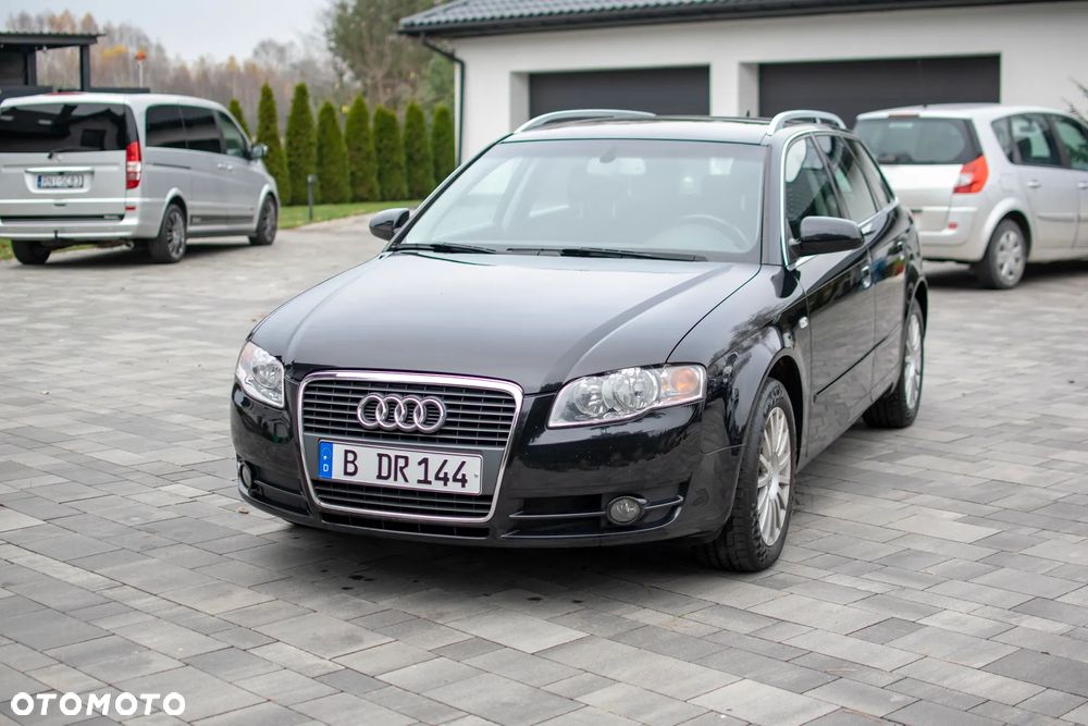 Audi A4 Avant - 33