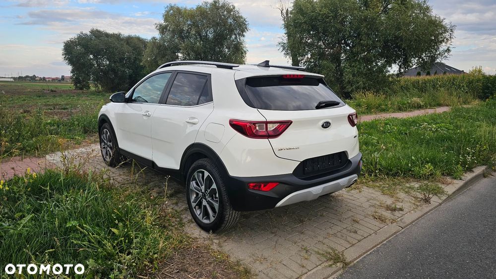 Kia Stonic 1.6 CRDi SCR XL - 21