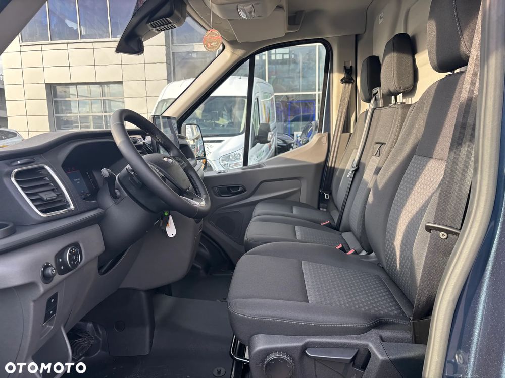 Ford Transit - 11