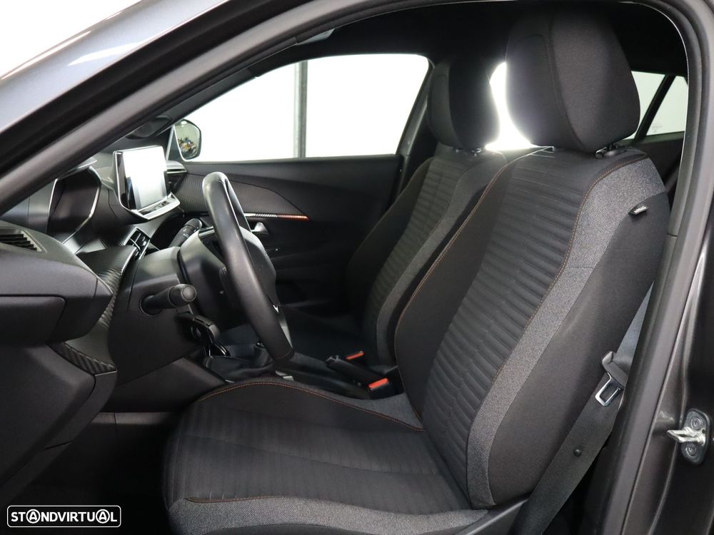 Peugeot 2008 1.2 PureTech Active - 8