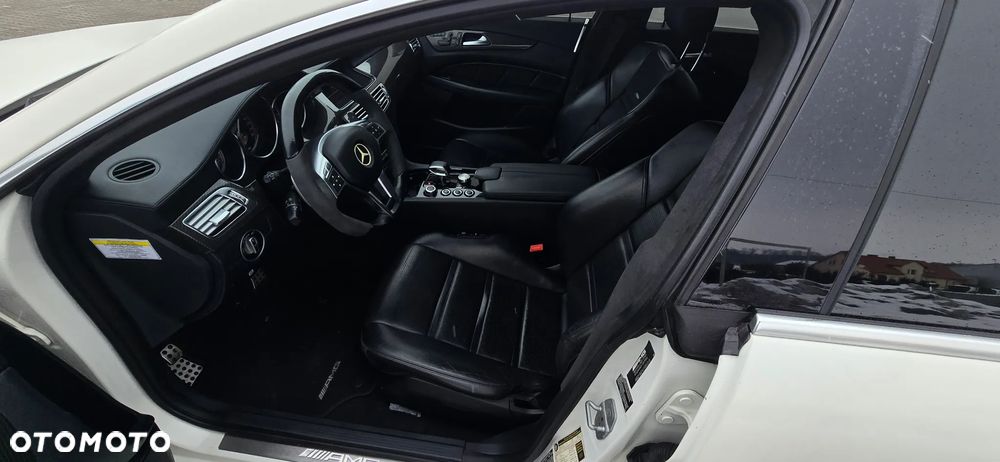 Mercedes-Benz CLS 63 AMG AMG SPEEDSHIFT MCT Performance Plus - 28