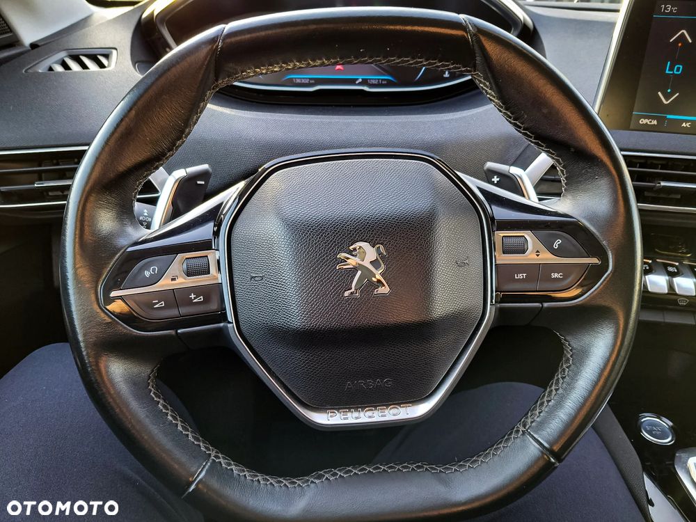 Peugeot 3008 1.2 PureTech Allure S&S EAT6 - 19