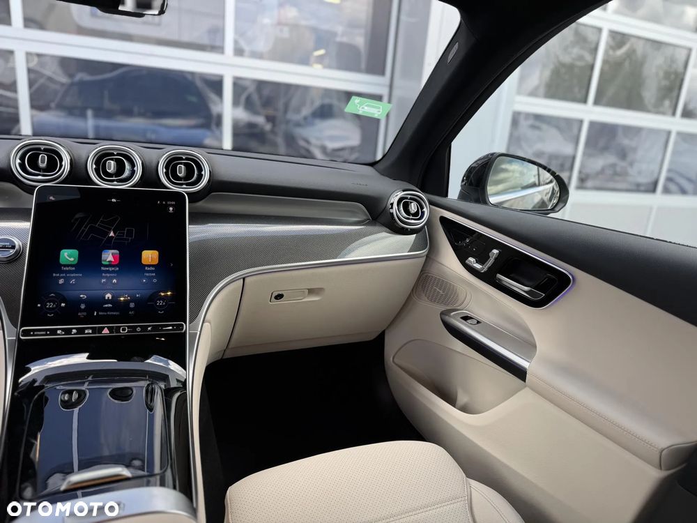 Mercedes-Benz GLC 300 e 4-Matic Avantgarde - 16