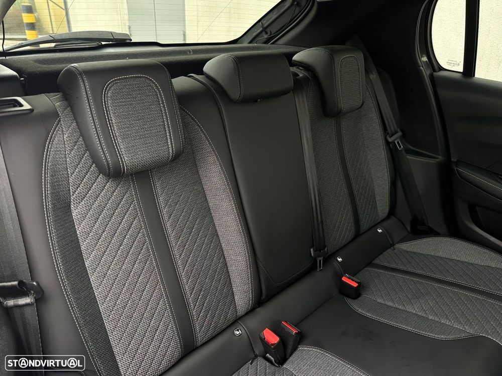 Peugeot 208 1.2 PureTech Allure Pack - 9