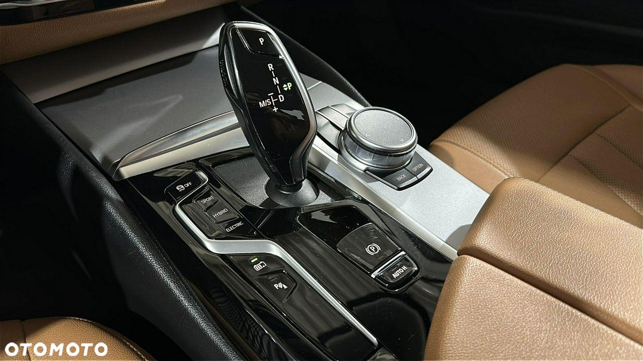 BMW Seria 5 - 17