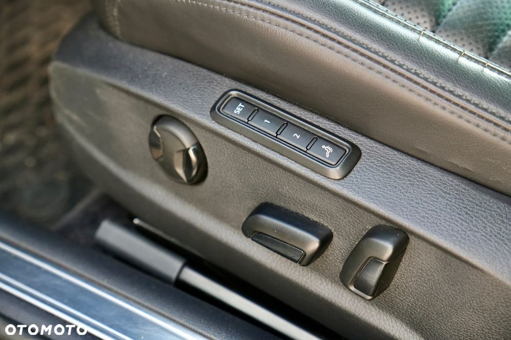 Volkswagen Passat - 15