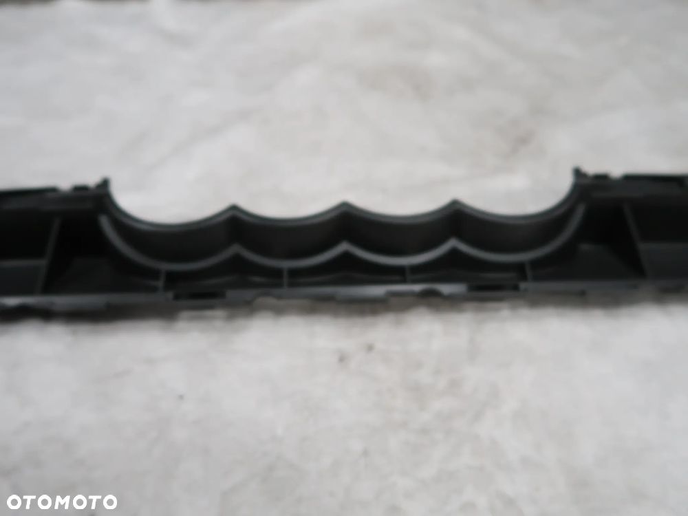 Grill Górny Audi q7 4M0853037C nowy - 2