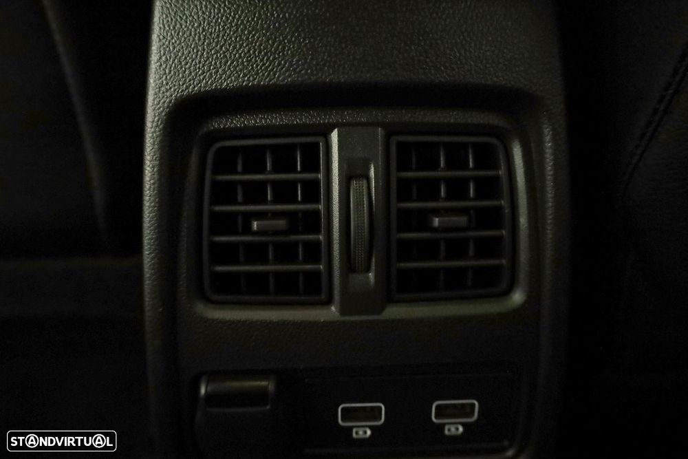 Renault Captur 1.0 TCe Techno Bi-Fuel - 25