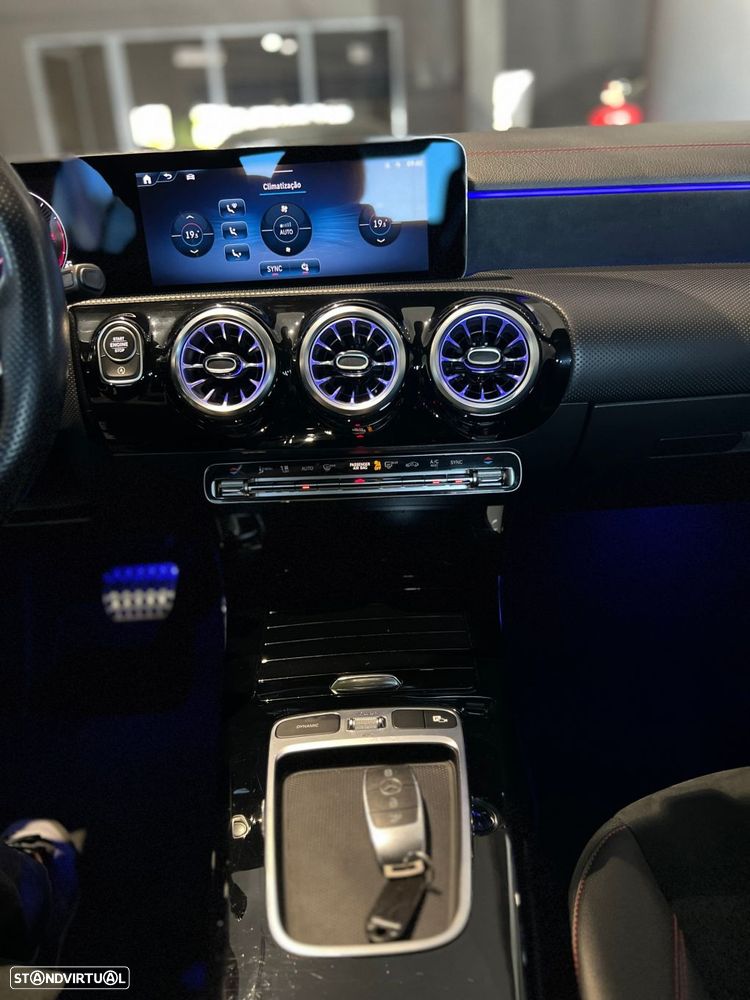 Mercedes-Benz CLA 180 d Shooting Brake AMG Line Aut. - 24